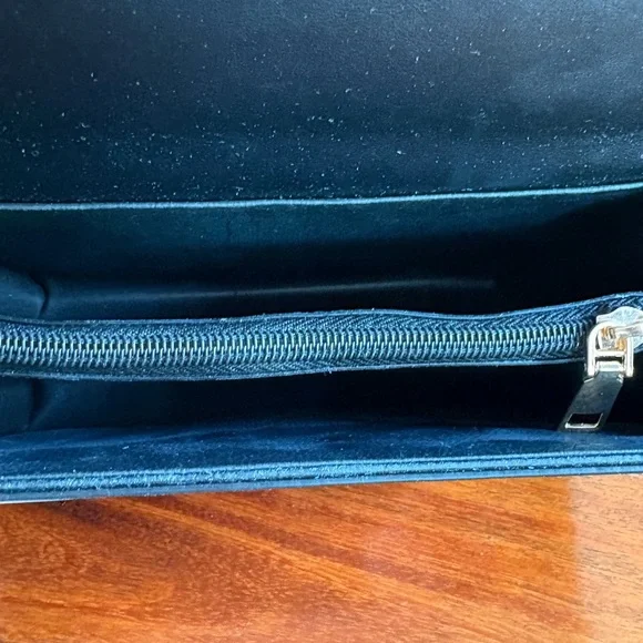 Leopard Print and black vegan leather with Chain Shoulder purse - Picture 5 of 6